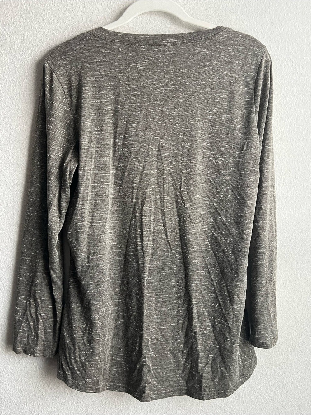 Quinee’s Gray Long-Sleeve Button Side Tunic - Picture 3 of 4